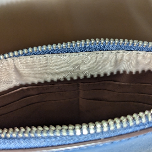 Michael Kors Wristlet Nouveau Floral Leather Embossed Large Zip Navy Multi VGUC - Picture 8 of 13